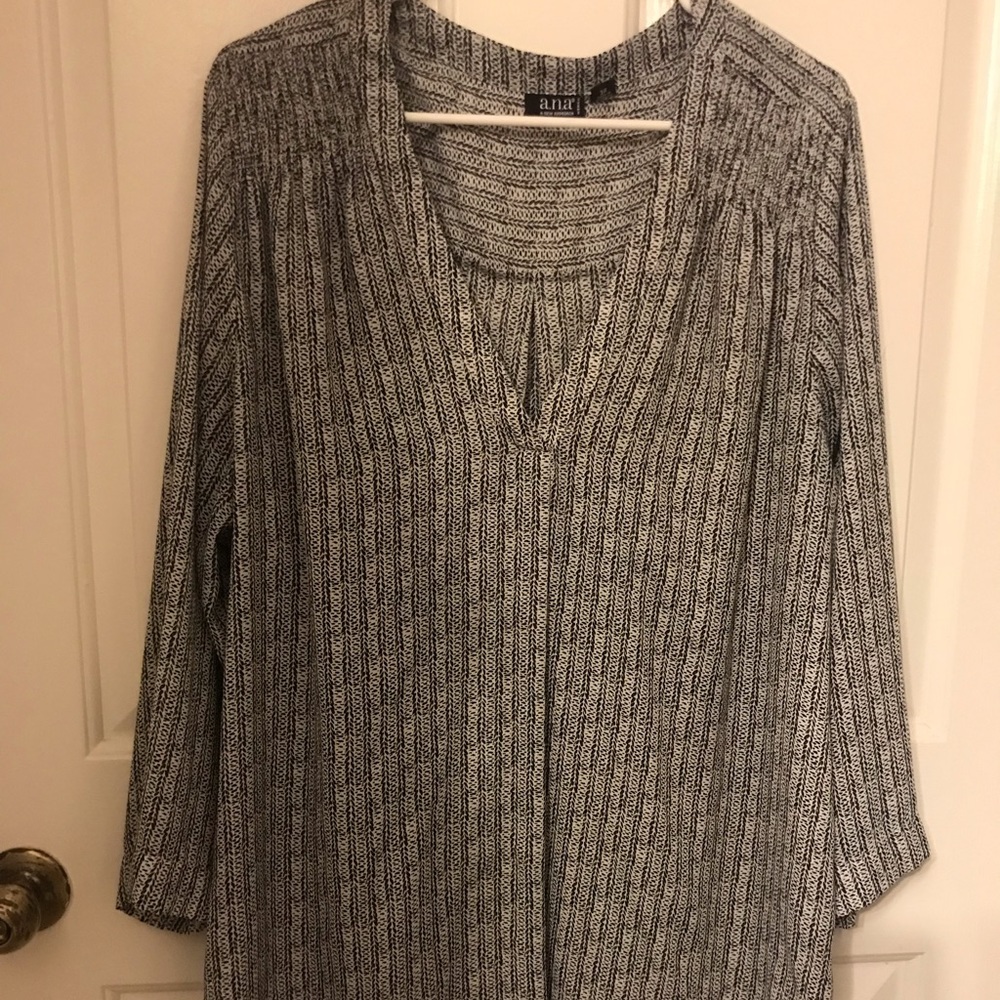 Women’s blouse